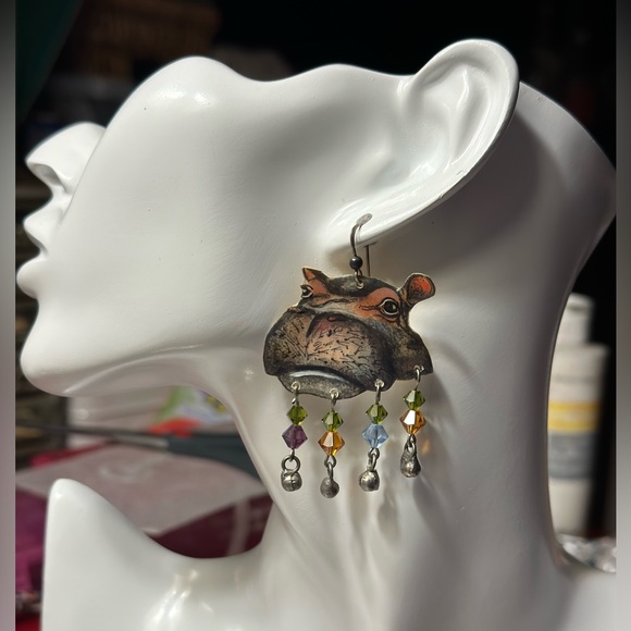 Vintage handpainted African River hippos earrings jewelry wildlife - Picture 5 of 5